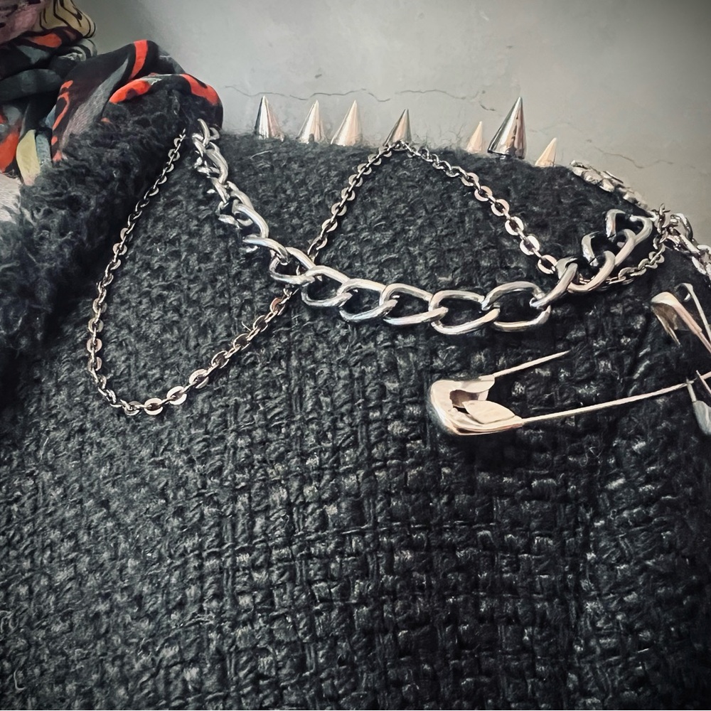 Upcycled Ann Taylor Chunky Boucle’ Jacket w. Chain, Pin & Charm Embellishments - Picture 8 of 16